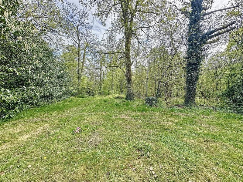 Propriété - 481 m² - 12 pièces