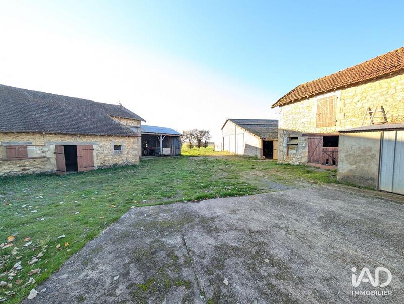 Maison - 92 m² - 5 pièces