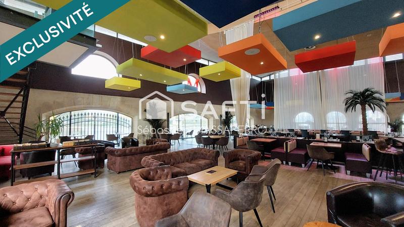 Local commercial - 893 m²