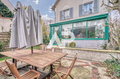 Maison - 165 m² - 7 pièces