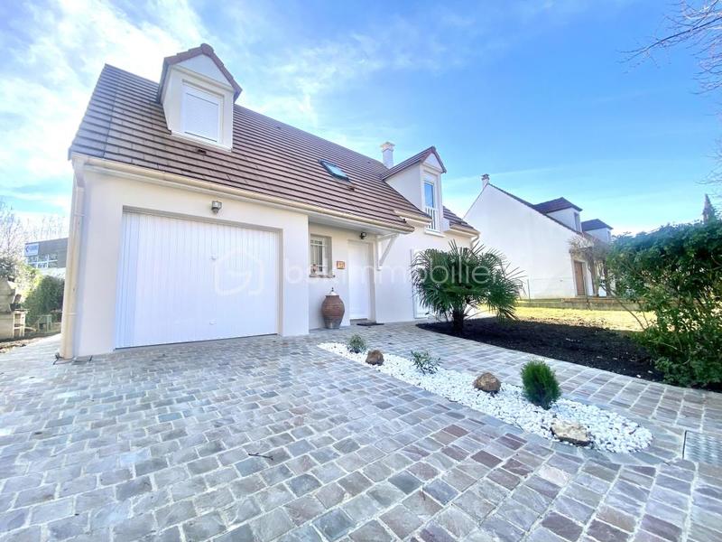 Pavillon - 110 m² - 6 pièces