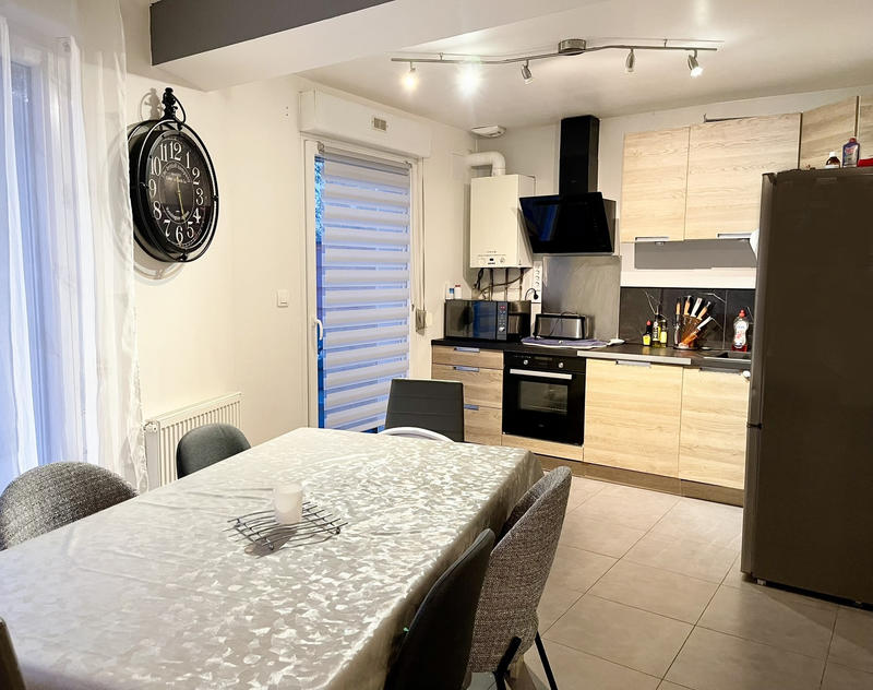 Maison - 100 m² - 5 pièces