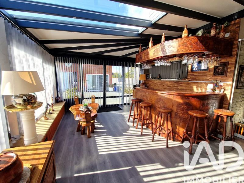 Maison - 208 m² - 5 pièces