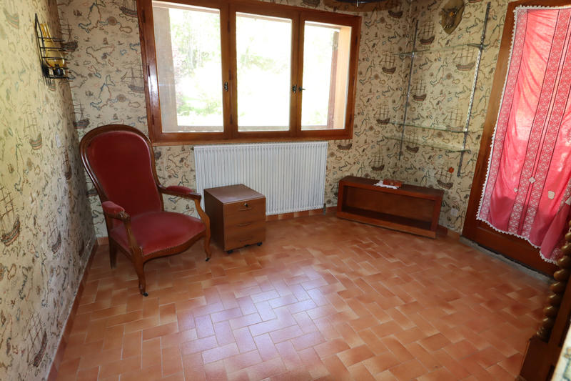 Maison - 228 m² - 9 pièces