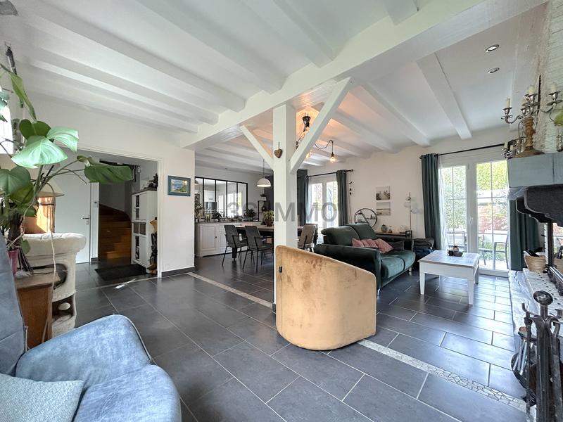 Maison - 140 m² - 5 pièces