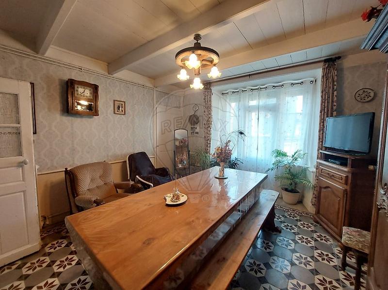 Maison - 100 m² - 5 pièces