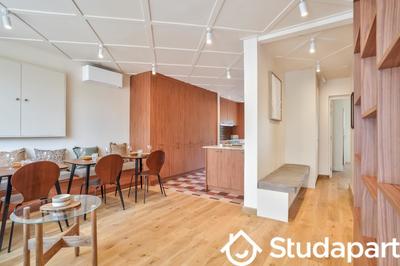 Chambre - 9 m² - 1 pièce