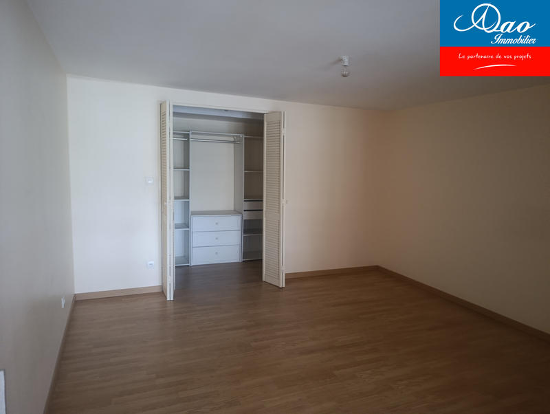 Loft - 176 m² - 5 pièces