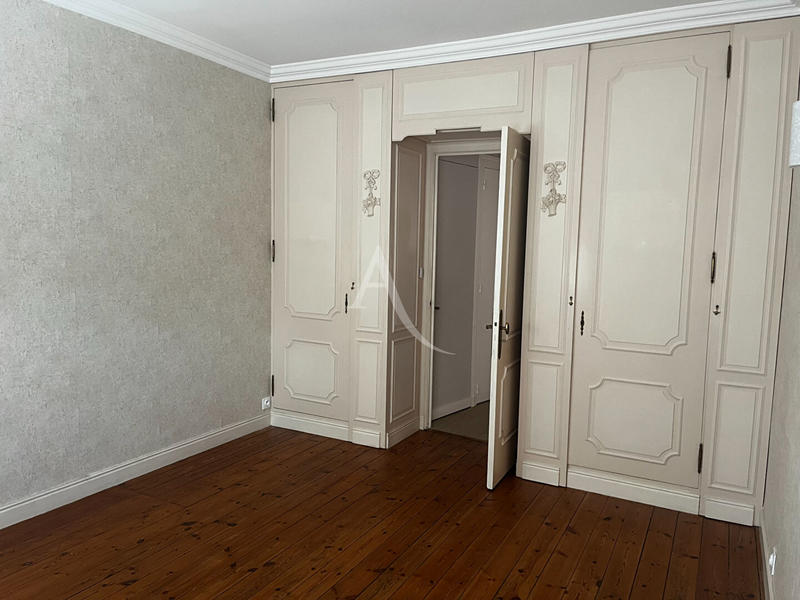 Appartement - 65 m² - 2 pièces