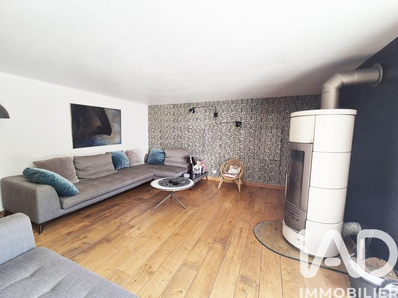 Maison - 203 m² - 7 pièces