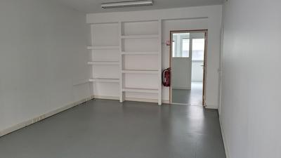 Bureau - 80 m² - 4 pièces