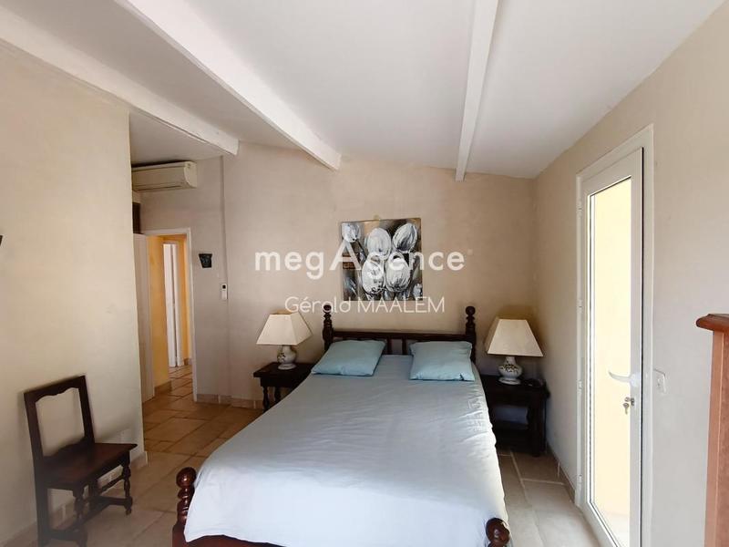 Maison - 250 m² - 7 pièces