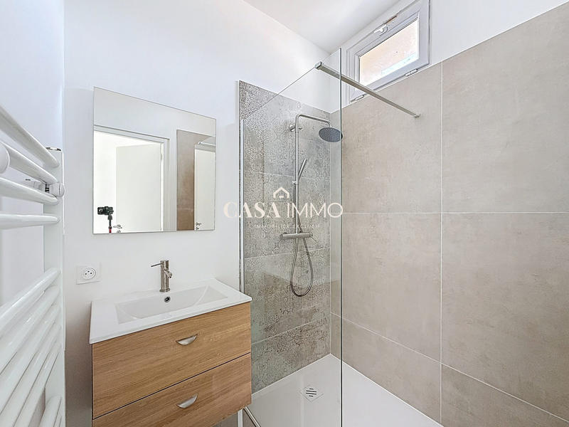 Appartement - 75 m² - 3 pièces