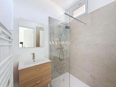 Appartement - 75 m² - 3 pièces