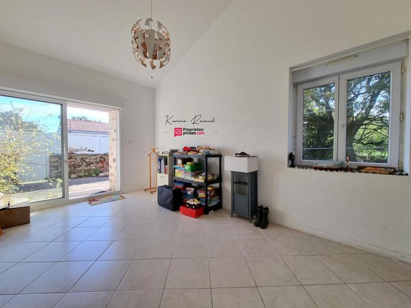 Maison - 201 m² - 8 pièces