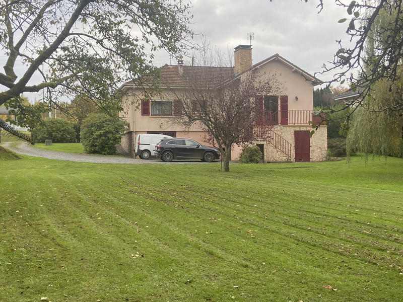 Maison - 114 m² - 8 pièces