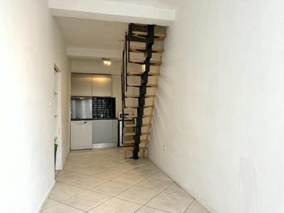 Maison - 2 619 m² - 2 pièces