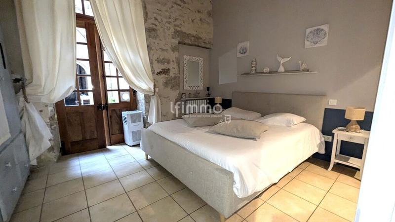 Hôtel particulier - 374 m² - 10 pièces