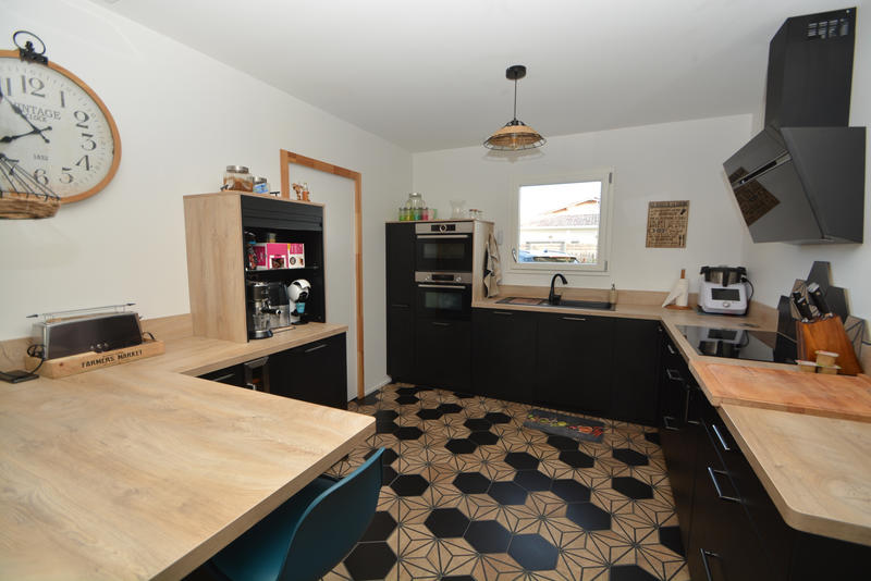 Maison - 112 m² - 4 pièces