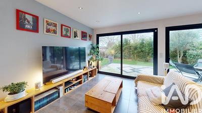 Maison - 120 m² - 5 pièces