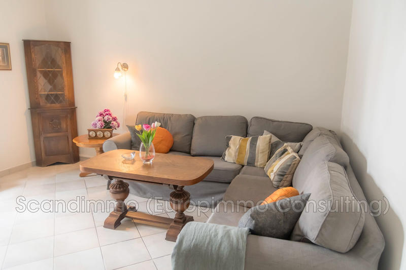 Maison - 141 m² - 8 pièces