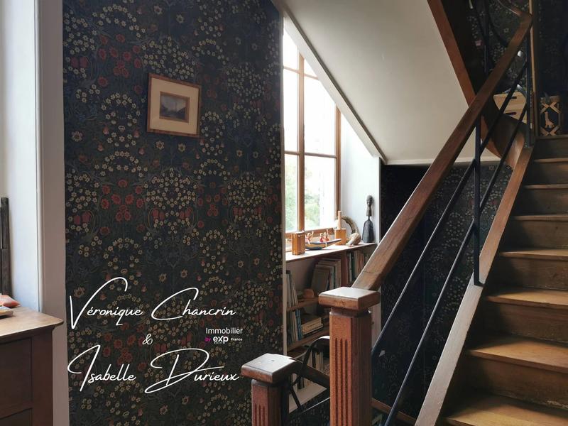 Maison - 198 m² - 7 pièces