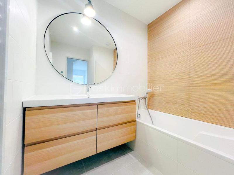 Maison - 97 m² - 4 pièces