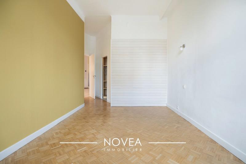 Appartement - 107 m² - 4 pièces