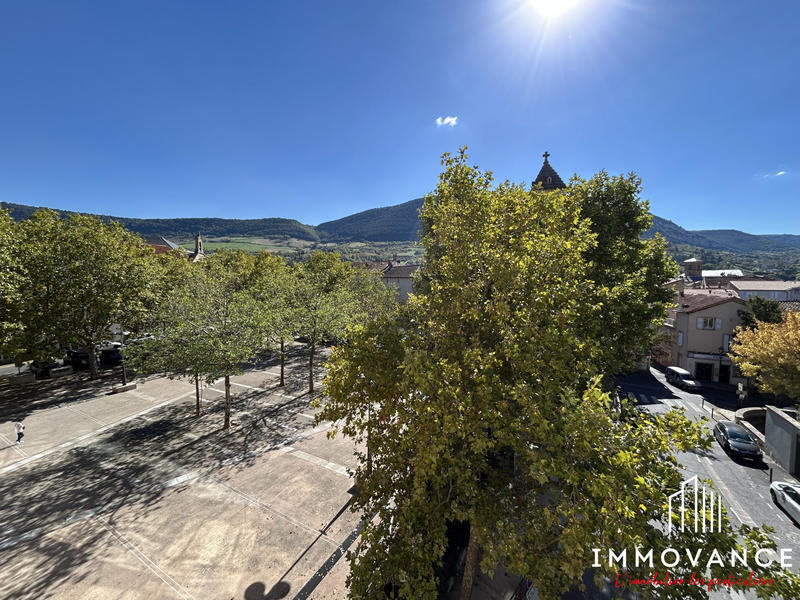 Appartement - 85 m² - 4 pièces