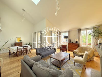 Duplex - 199 m² - 9 pièces