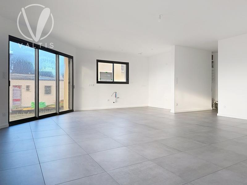 Maison - 97 m² - 4 pièces