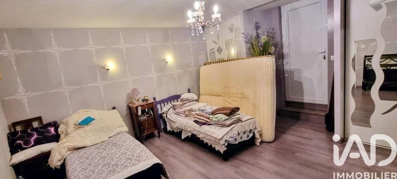 Maison - 260 m² - 7 pièces