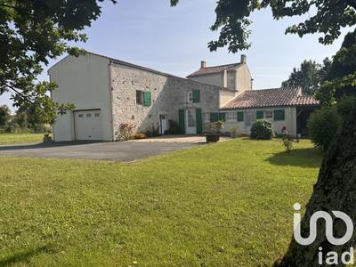 Maison de village - 125 m² - 6 pièces