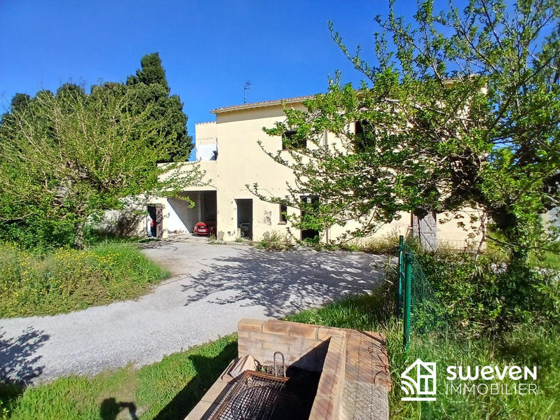 Mas - 250 m² - 2 pièces