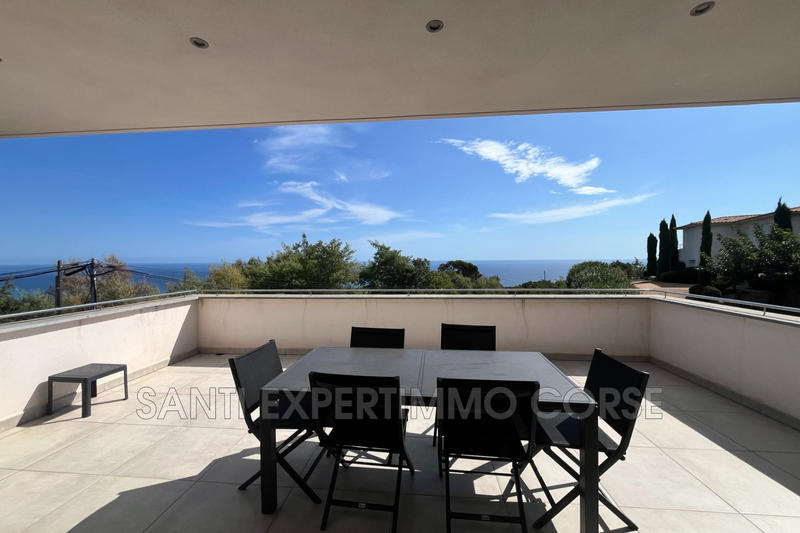 Maison contemporaine - 85 m² - 4 pièces