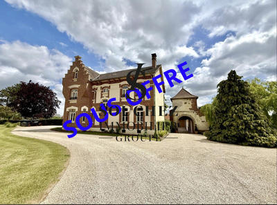 Maison - 315 m² - 9 pièces