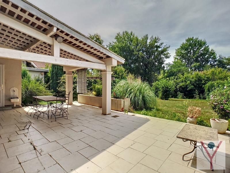 Maison traditionnelle - 148 m² - 6 pièces