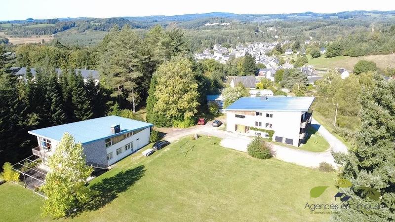 Propriété - 900 m² - 13 pièces