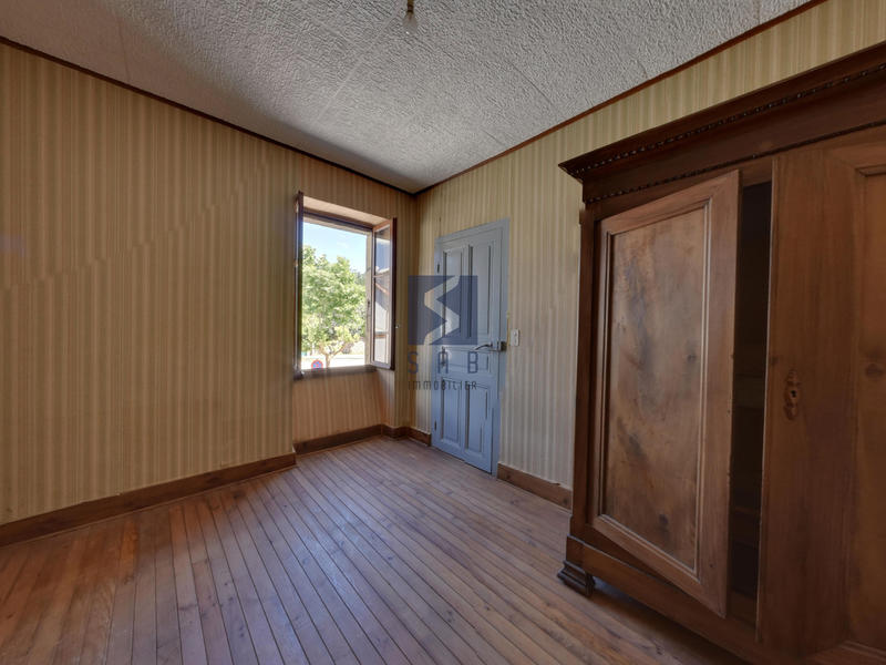 Maison - 100 m² - 6 pièces