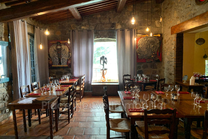 Local commercial - 255 m²