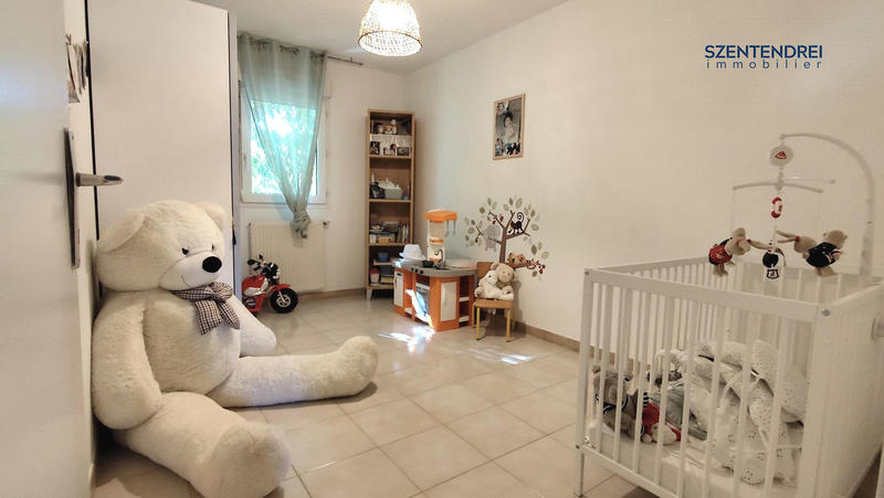 Maison traditionnelle - 98 m² - 4 pièces