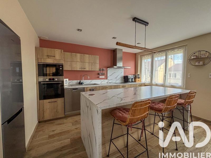 Maison - 98 m² - 4 pièces