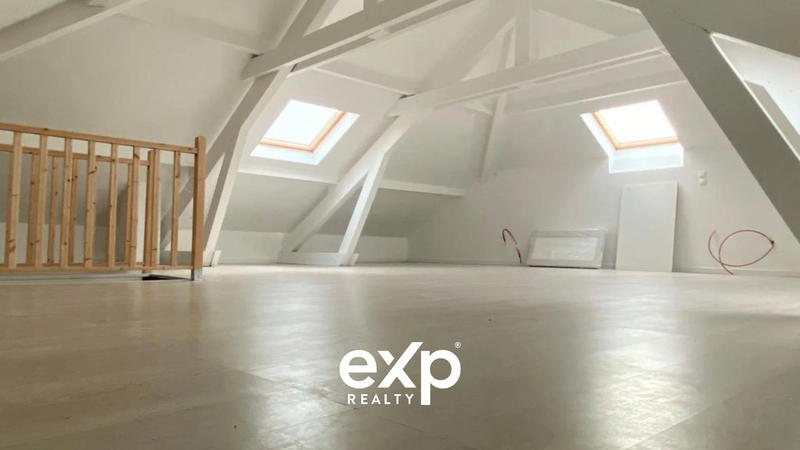 Maison - 331 m² - 7 pièces