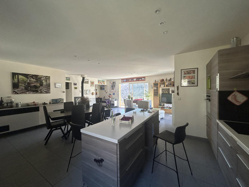 Villa - 121 m² - 5 pièces