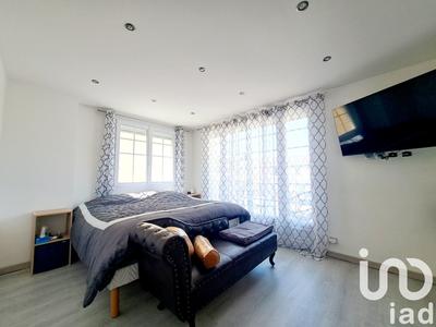 Maison - 533 m² - 24 pièces