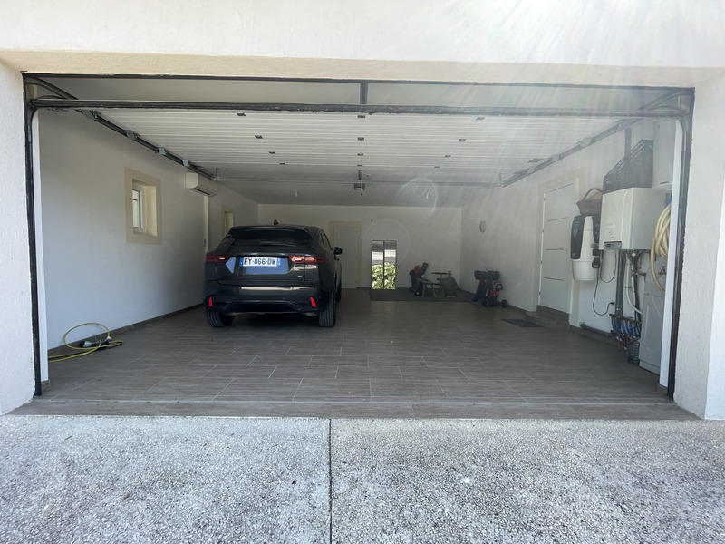 Maison - 203 m² - 5 pièces