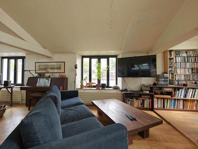 Maison - 200 m² - 6 pièces