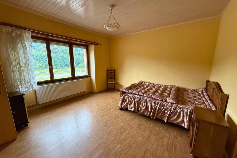 Maison - 176 m² - 7 pièces