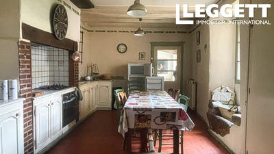 Demeure - 275 m² - 8 pièces