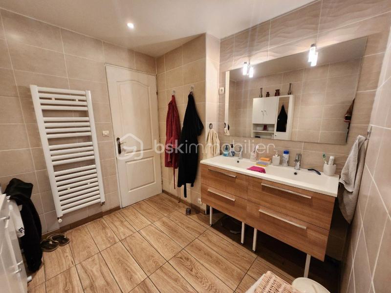 Corps de ferme - 131 m² - 5 pièces